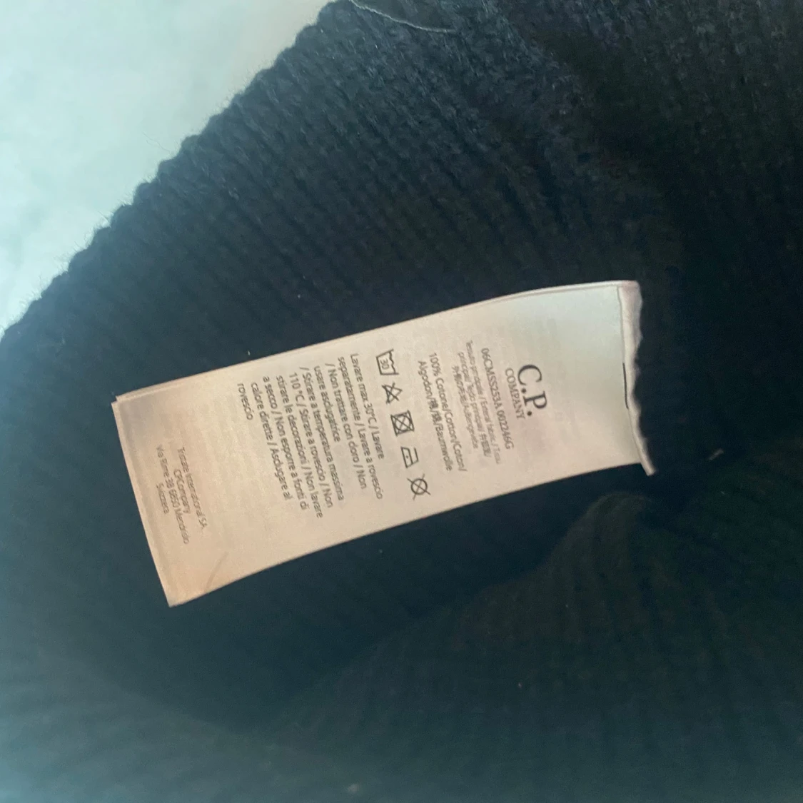 Svart mössa från C.P. Company - 91