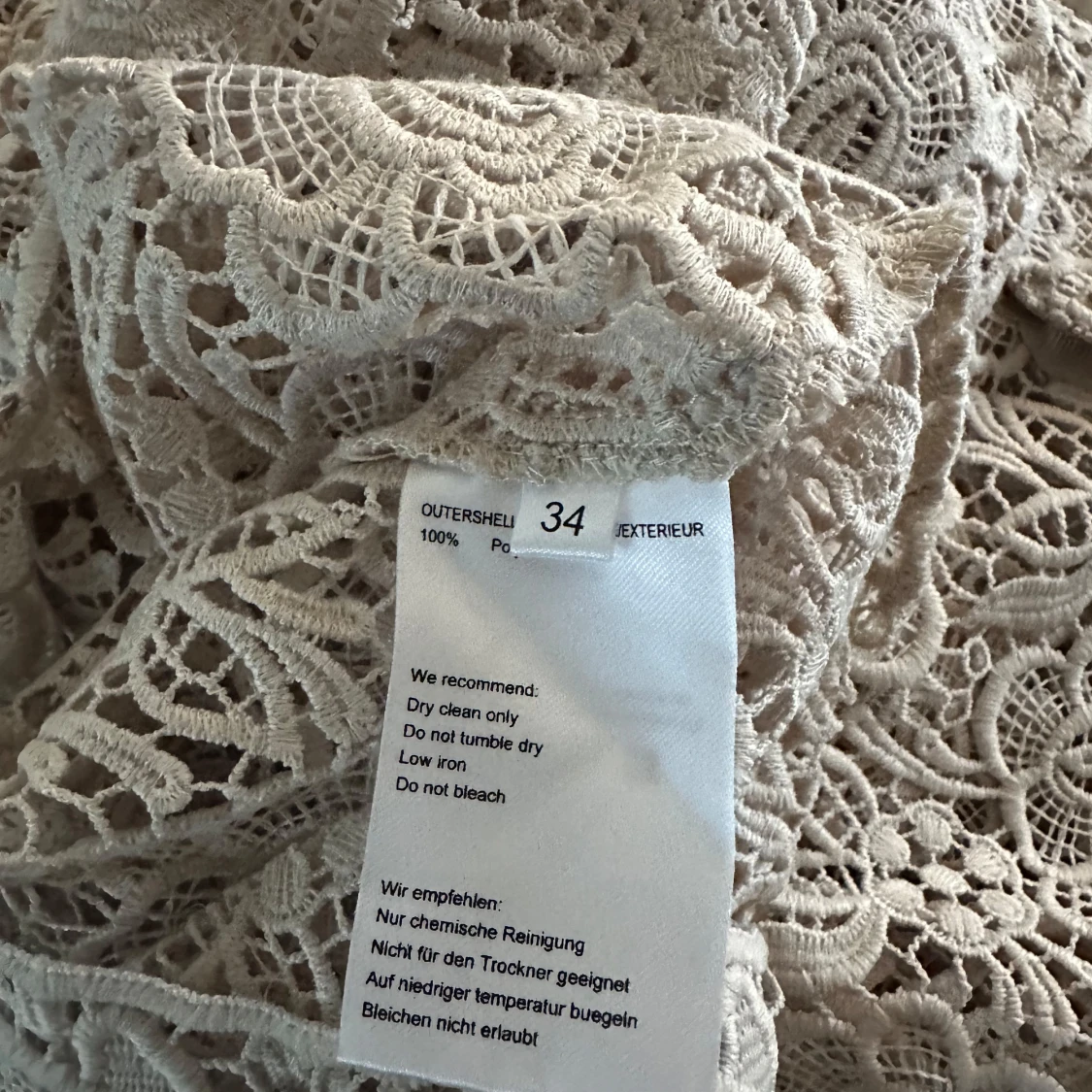 Beige spetsblus från Sand - 92