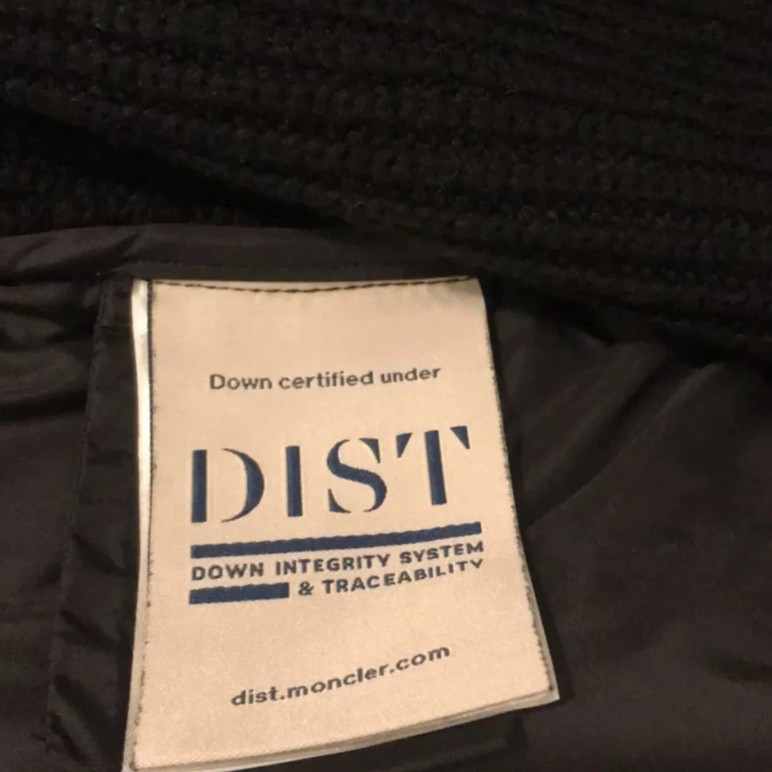 Svart cardigan från Moncler  - 90