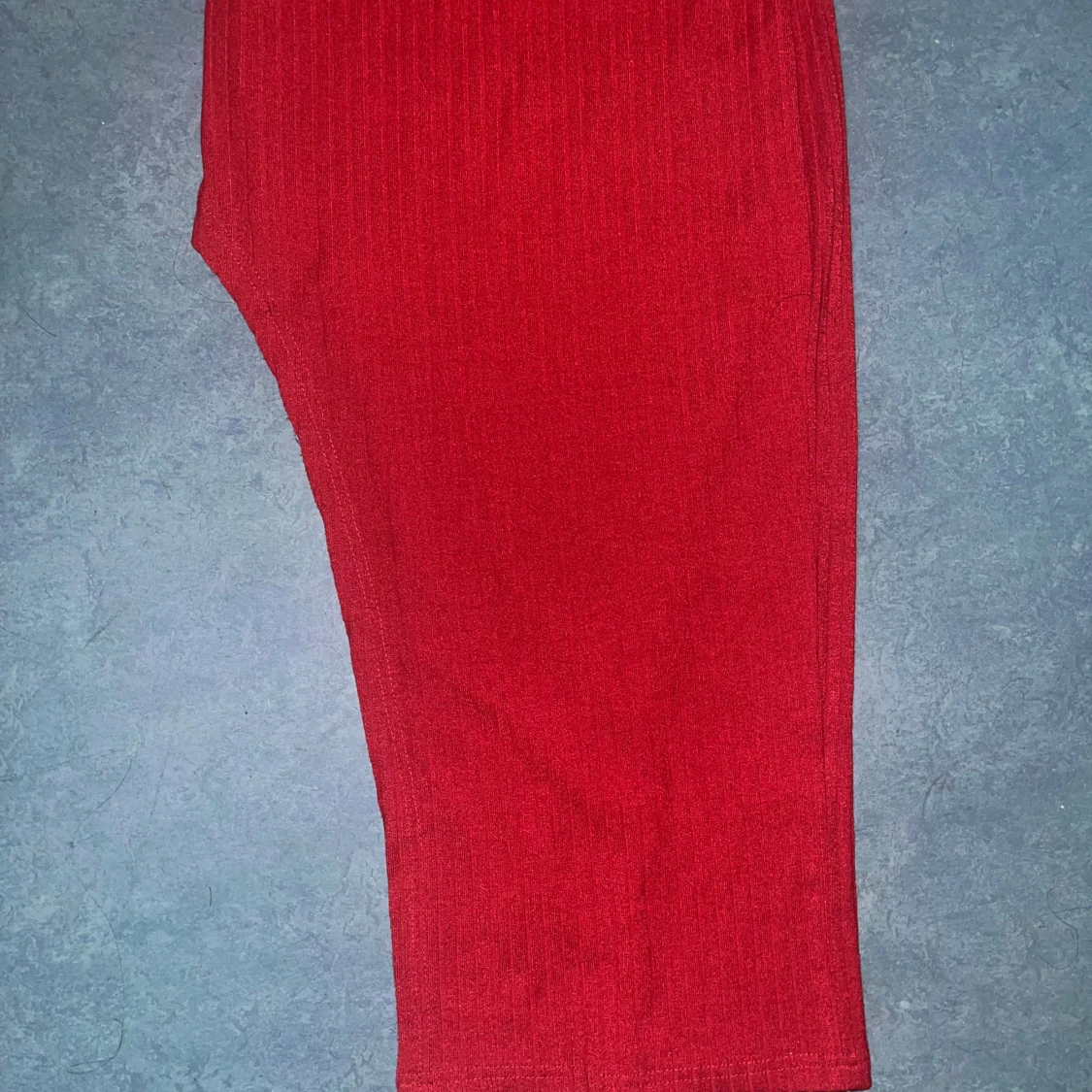 Röd klänning med slit  - 91