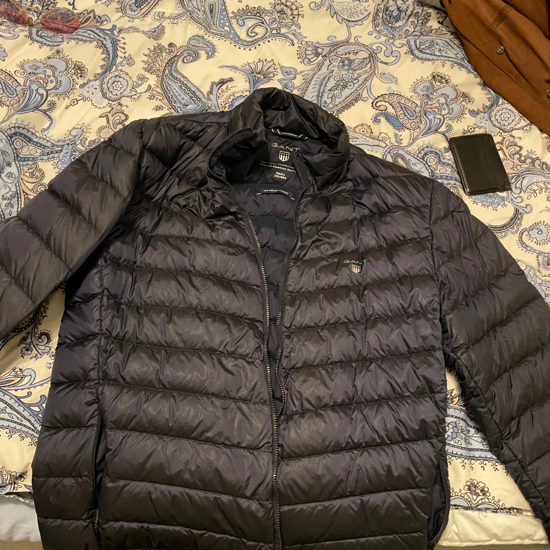 Svart pufferjacka från Gant - 3