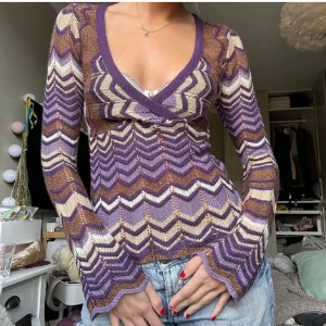 Missoni topp - Säljer en Såå snygg missoni topp som är i topp skick.