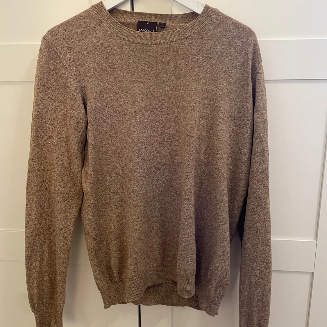 Beige tröja från Oscar Jacobson