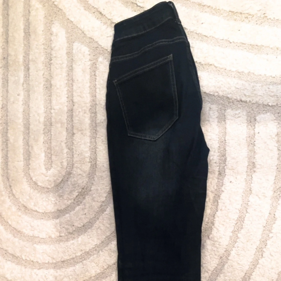 Svarta bootcut jeans - 90