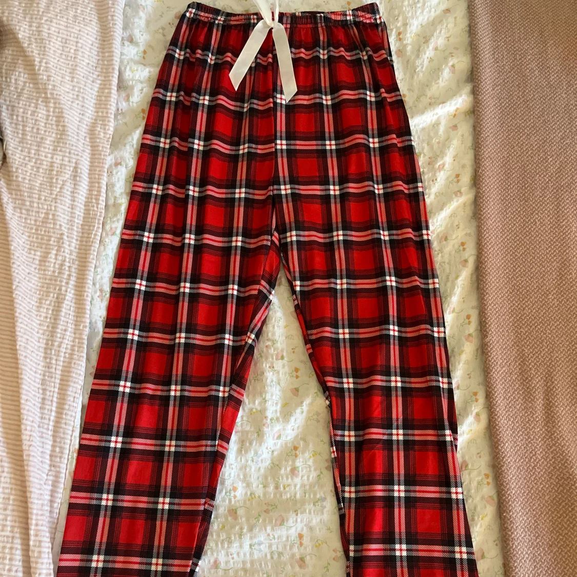 Tre par pyamasbyxor - 2