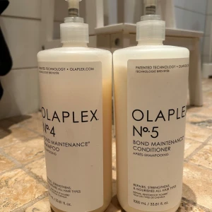 Olaplex No.4 och No.5 hårvårdsprodukter - Säljer dessa då de inte passade mitt hår❣️knappt använda.