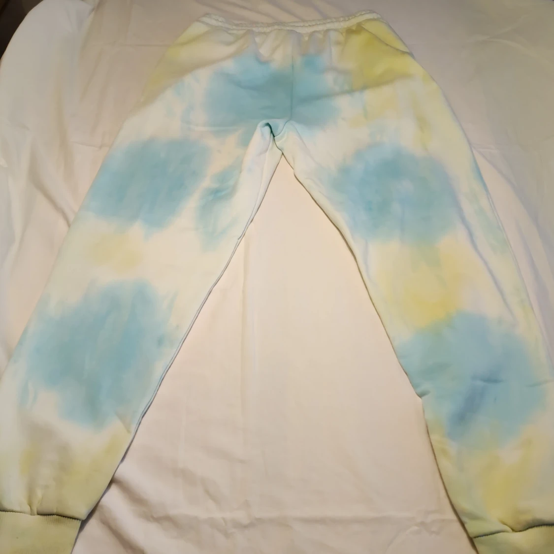 Färgglada mjukisbyxor från Continu - 1