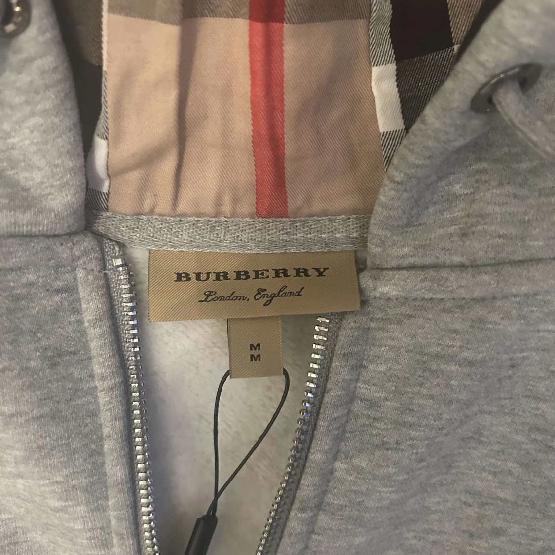 Grå hoodie från Burberry - 2