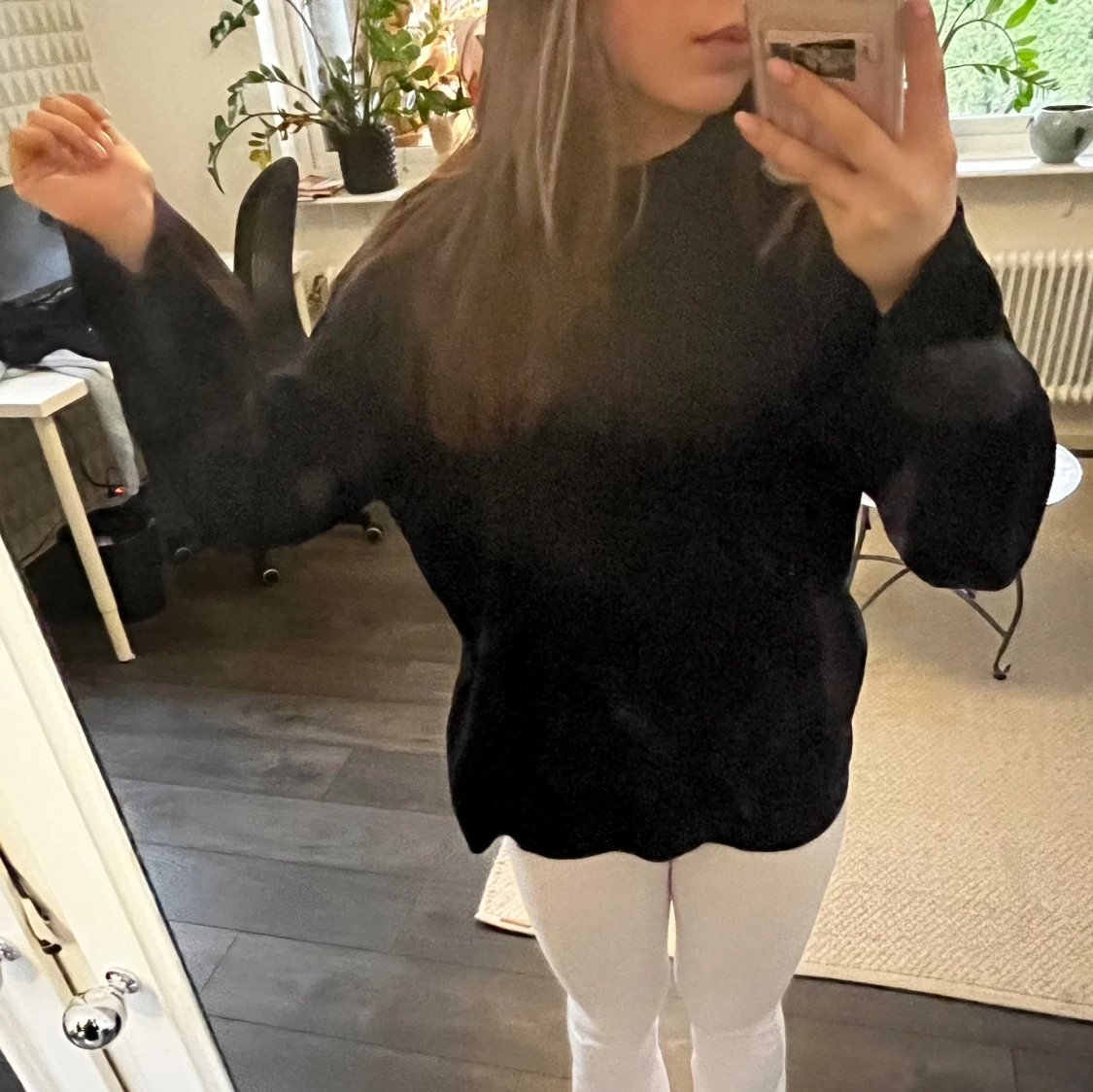 Svart stickad tröja - 3