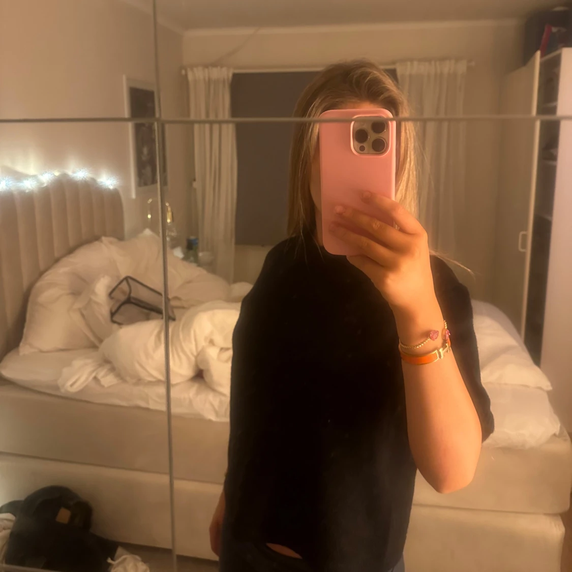 Svart kortärmad topp - 1