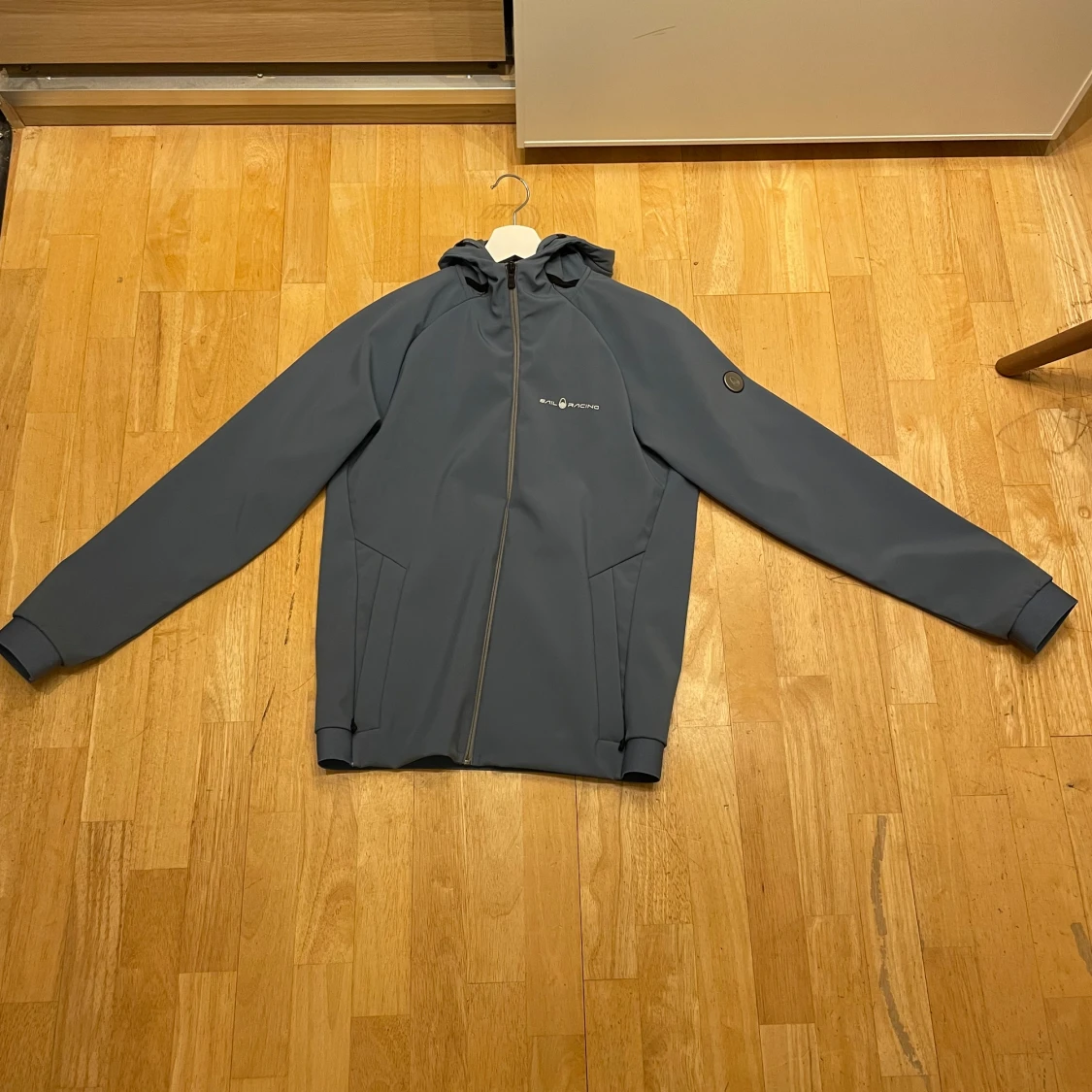 Grå jacka från Sail Racing