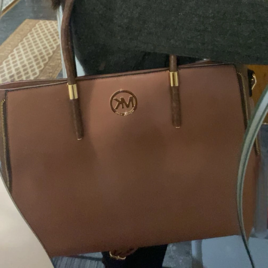 Brun axelväska från Michael Kors