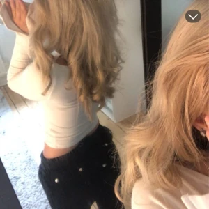 Svart juicy sätt byxor och tröja  - Säljer detta svarta juicy sätt, tröjan i strl xs byxor i xxs de kommer tyvärr inte till användning längre kan tänka mig att sänka pris vid snabb affär 