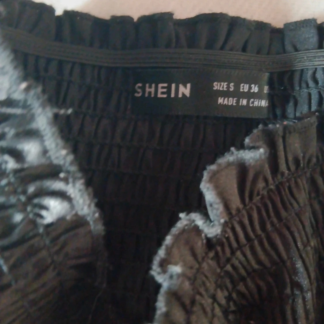 Svart kjol från Shein - 1