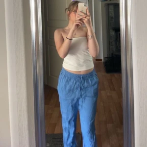 linnebyxor  - säljer trendiga och fina linnebyxor. Använt få gånger💞 inga tecken på användning🩷