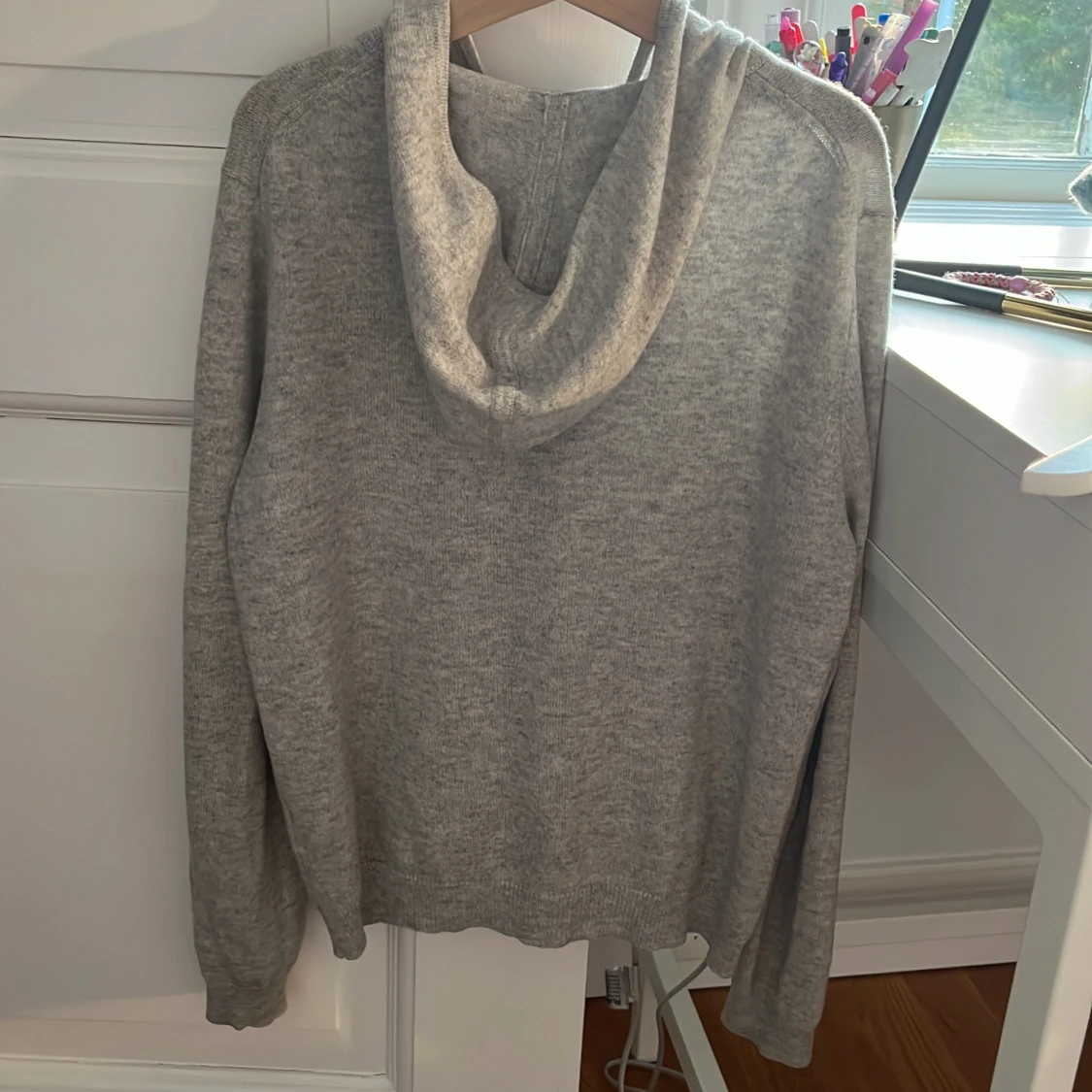 Grå softgoat zip-up i cashmere - 92