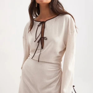 Klänning nakd  - Endast testad. Inga defekter. 