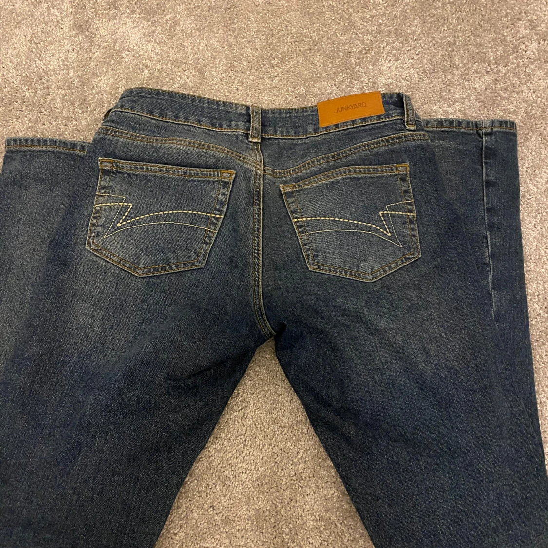 Low waist bootcut jeans