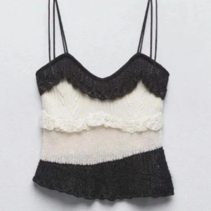 zara topp - jättesnygg topp från zara!! kan mötas i stokcholm