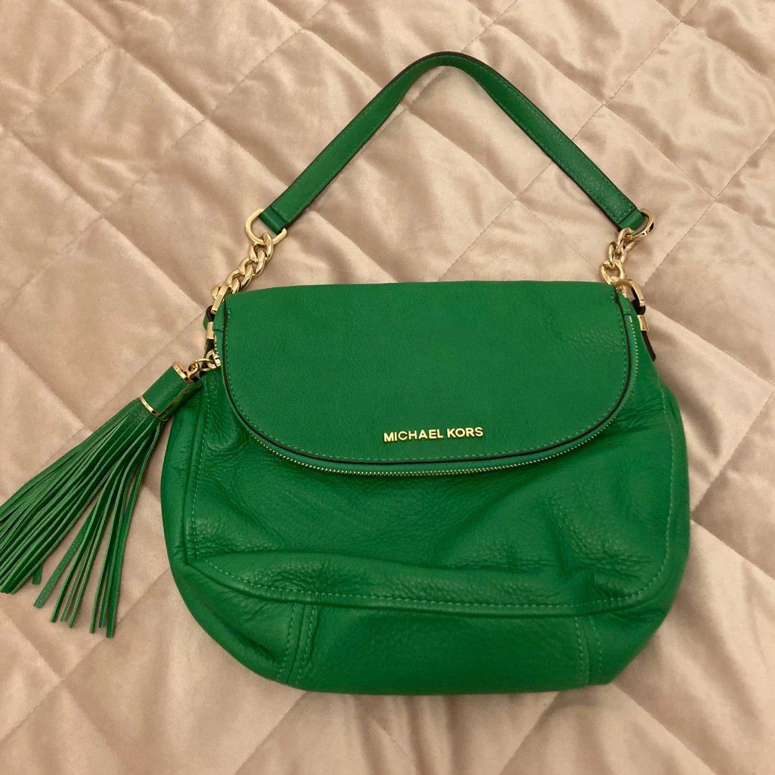 Grön axelväska från Michael Kors