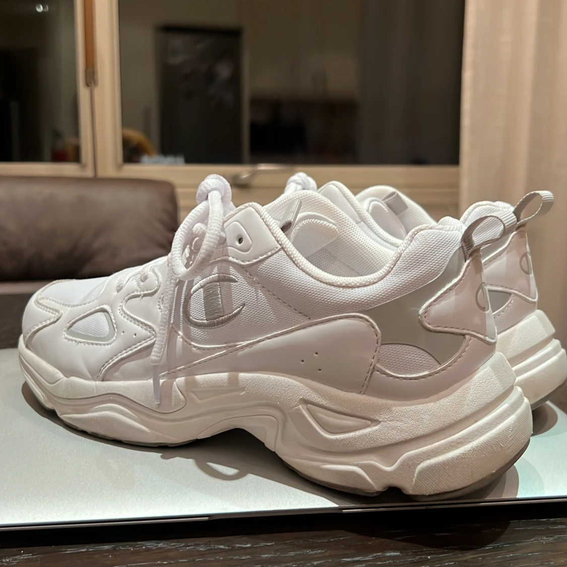 Vita sneakers från Champion - 4