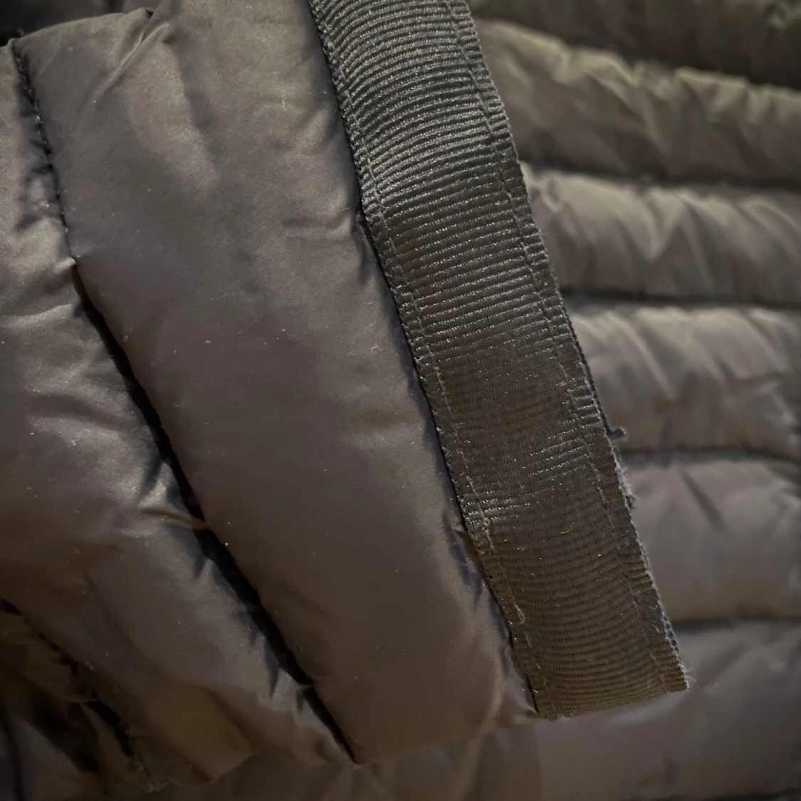 Mörkblå dunjacka från Morris - 3