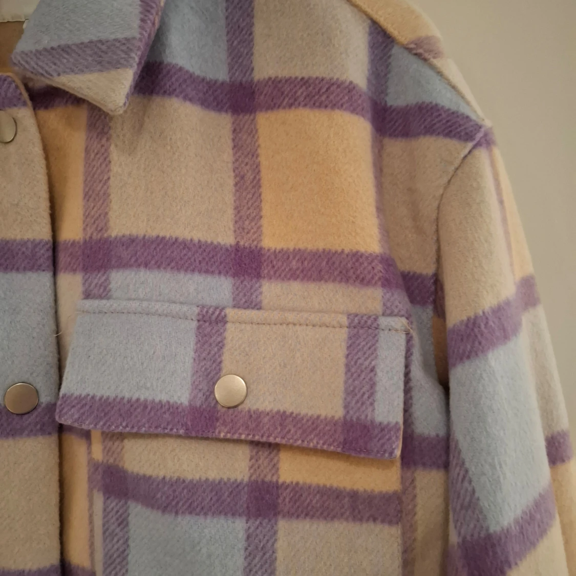 Rutig overshirt från Vila - 2