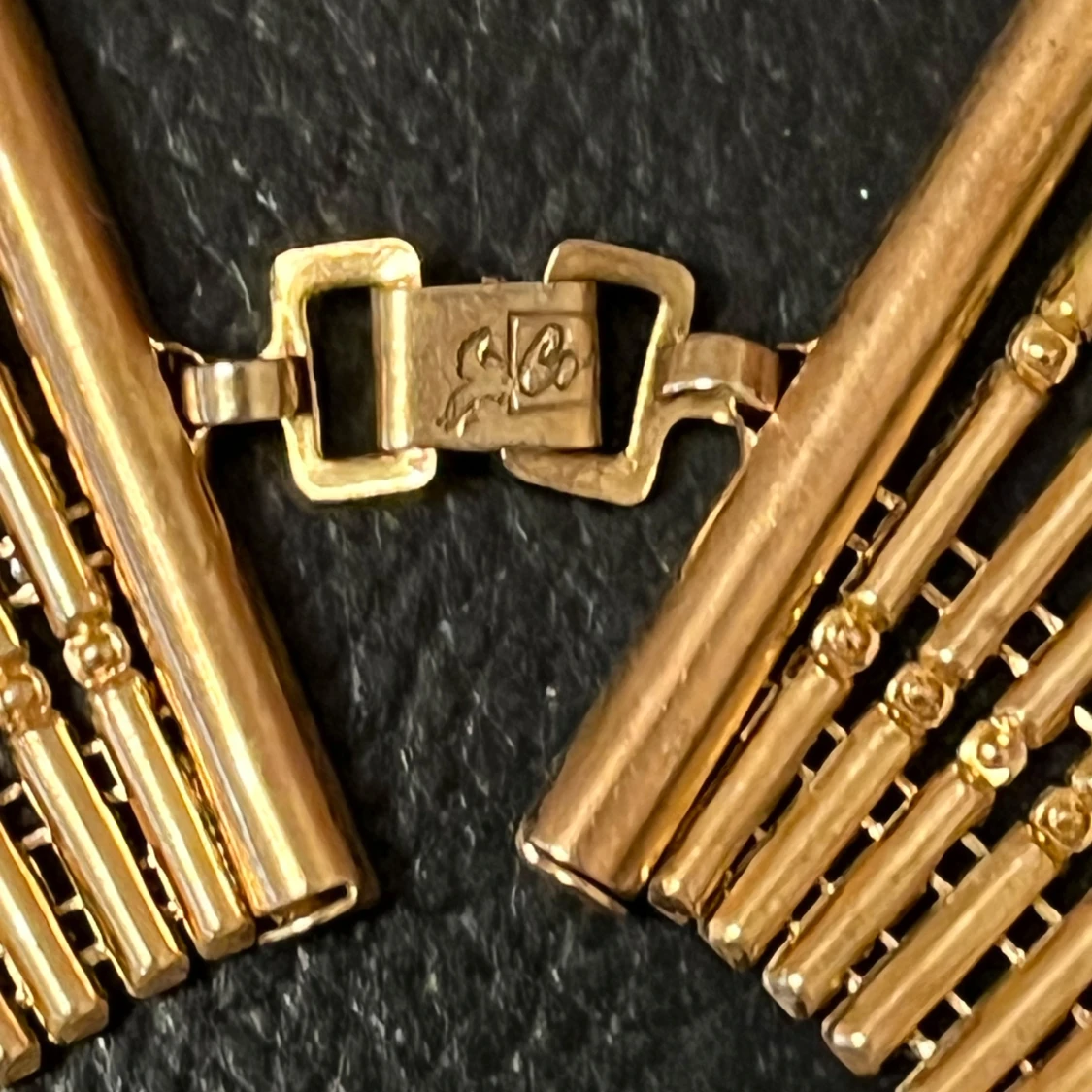 Guldhalsband med stavdesign - 92