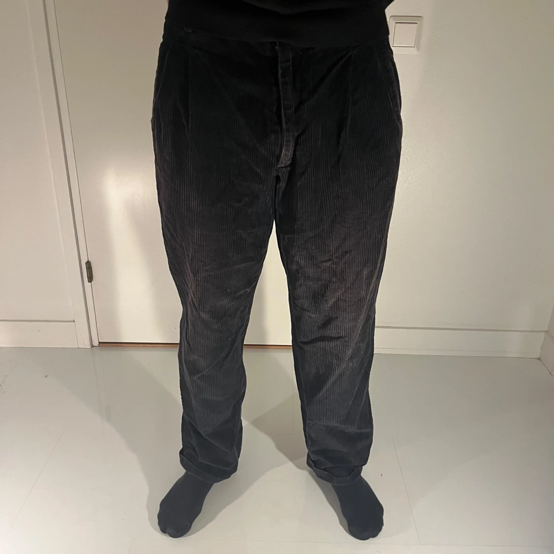 Svarta manchesterbyxor från Wampum