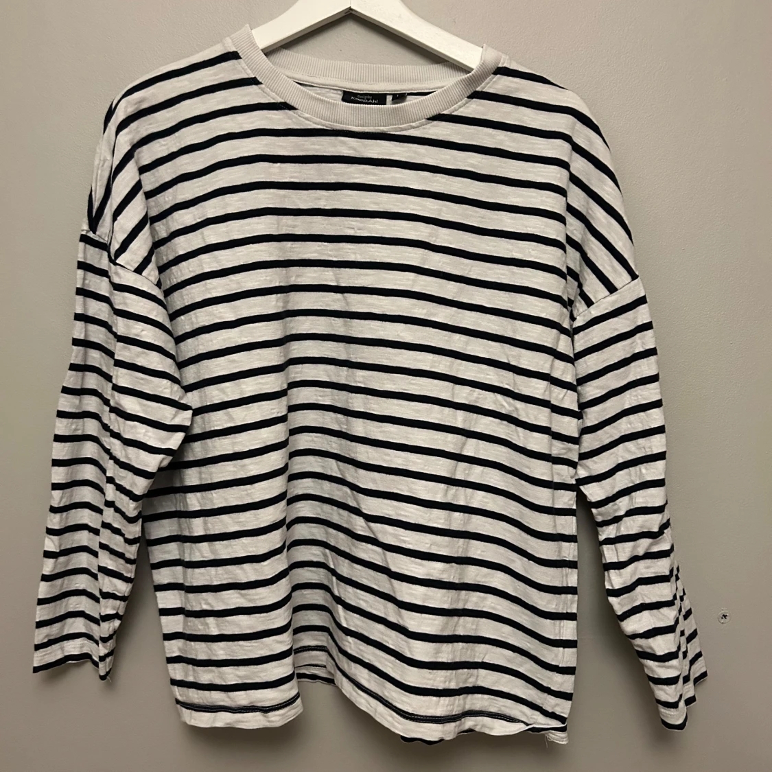 Randig långärmad tröja