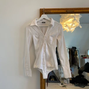 Vintage skjorta bodysuit pinstripe - Figursydd! 