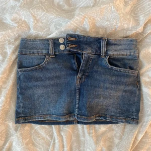 Jeanskjol - Snygg jensskjol som inte säljs längre. Inga defekter