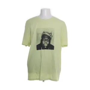 Vintage The Notorious B.I.G T-Shirt en riktig legend. I otroligt fint skick inga bemärkelser överhuvudtaget. Skriv om ni har några funderingar. Tack