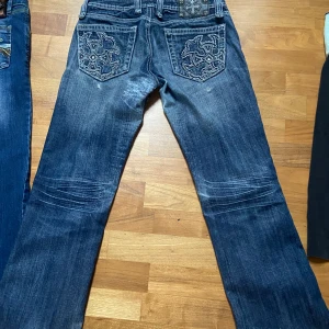 Bootcut miss me jeans - Blue lowrise bootcut miss me jeans KAN GÄRNA DISKUTERA PRIS