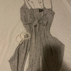 grey top  - grey top from ginatricot, never used and recently bought. Original price 250kr 