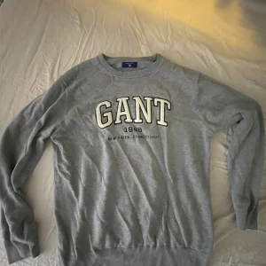 Gant crewneck - Storlek L ( passar som M/S ) Skick 6/10 