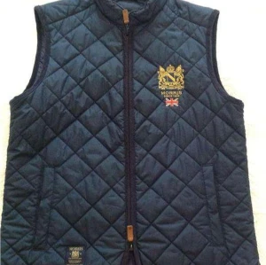 Morris väst - Riktigt fett Morris väst🔥🔥🔥 Knappt använd 