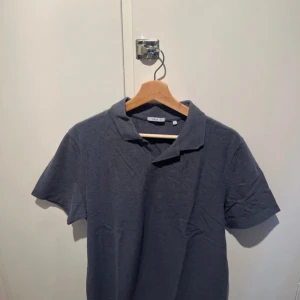 Pikétröja - Jättefin pikétröja från bläck. Storlek L men passar M också 