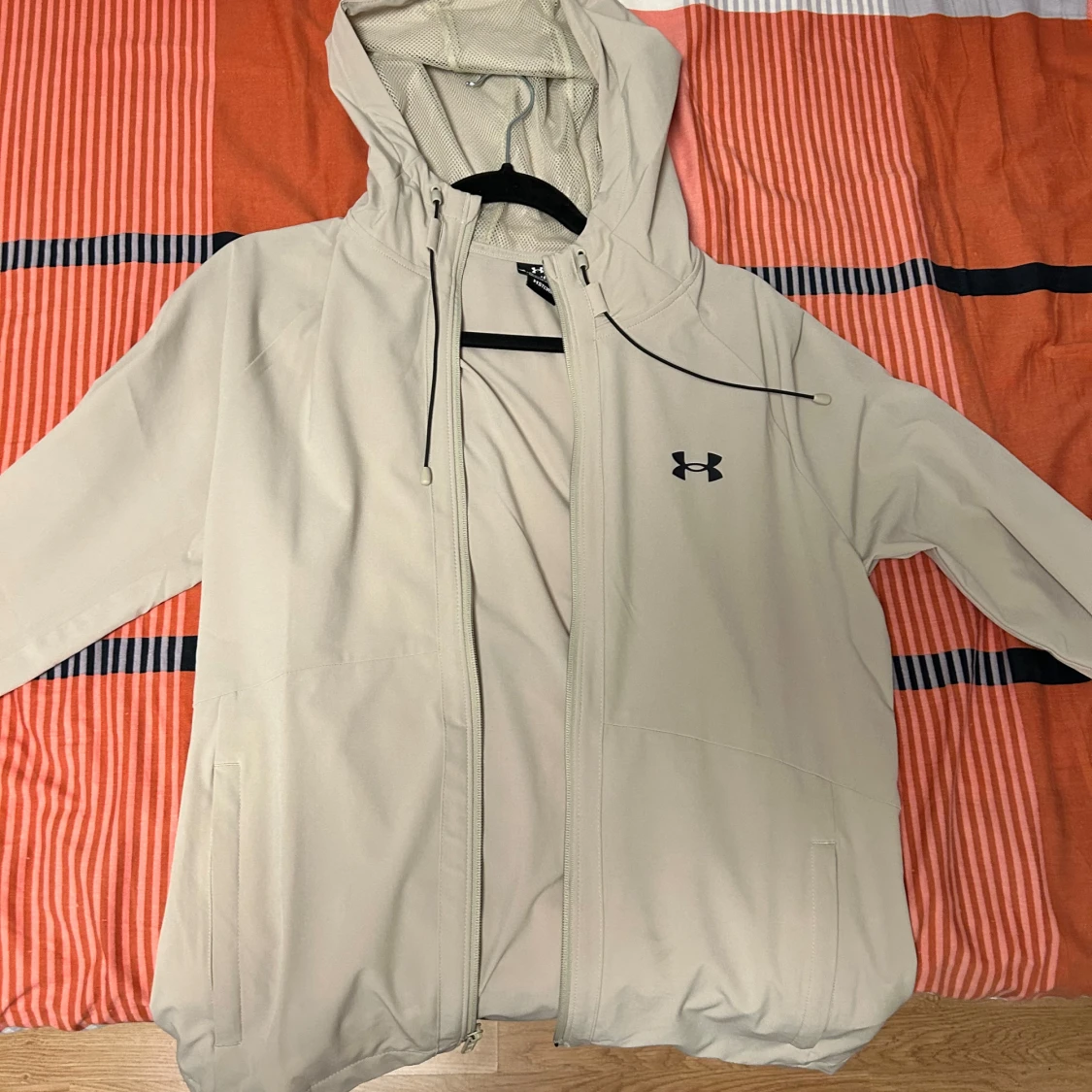 Under armour vindjacka  - 90