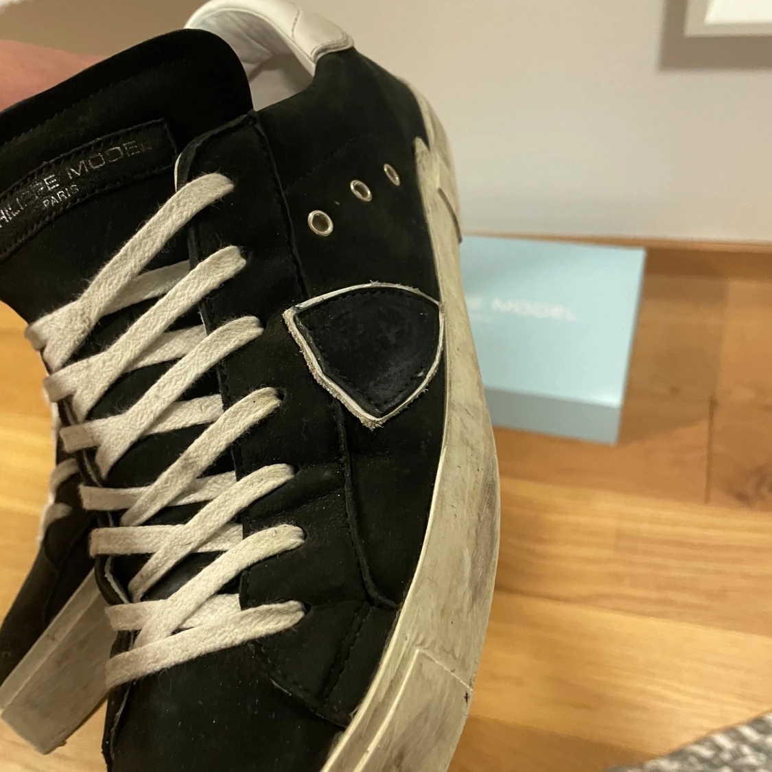 Philippe model  - 90