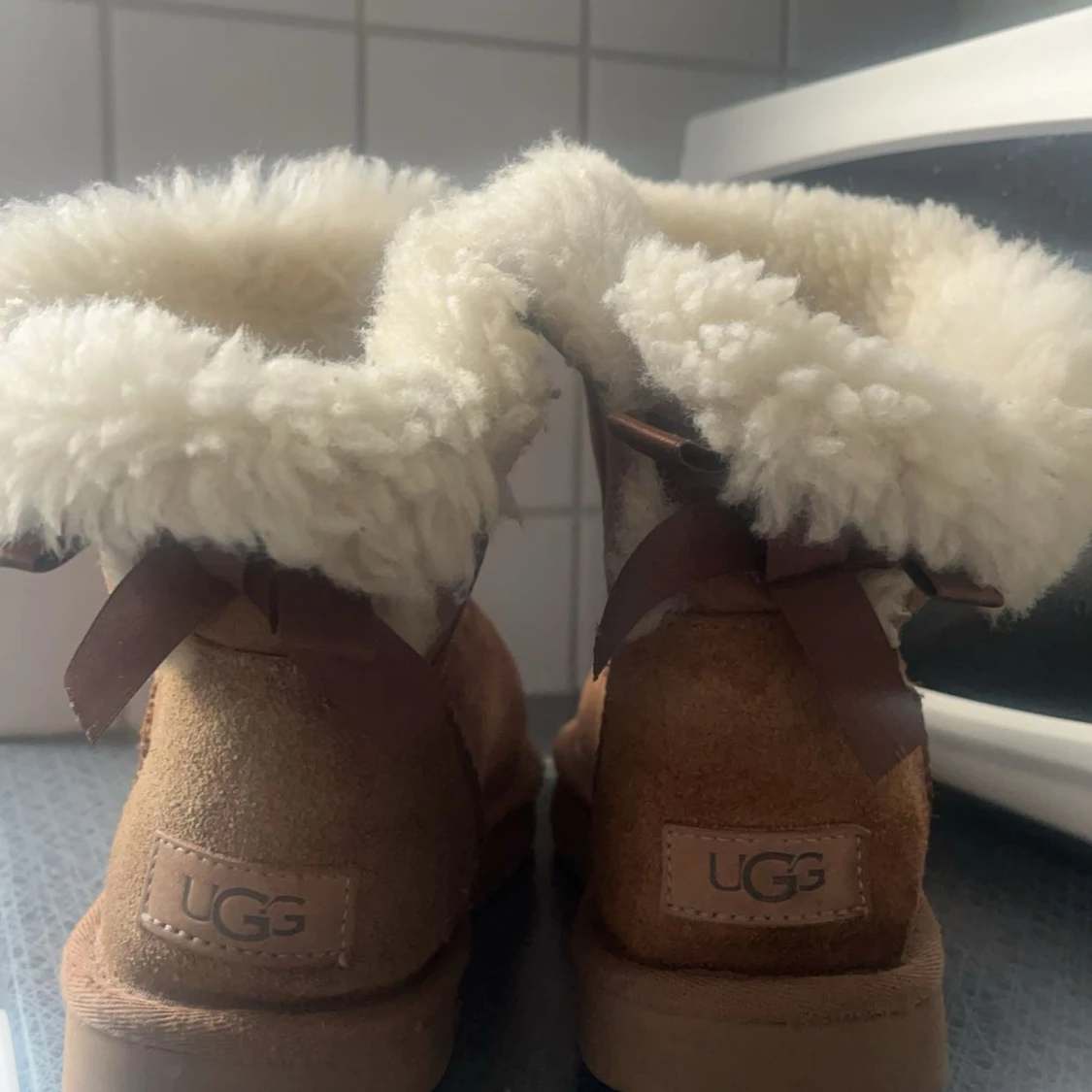 Ugg mini bow - 90