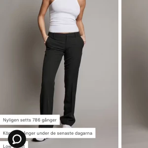 Bikbok kostymbyxor - Köpte för nån vecka sen och fick nyligen en liknande så tänkte sälja denna. Inte använd mer än 2 gånger passar mig som bär s