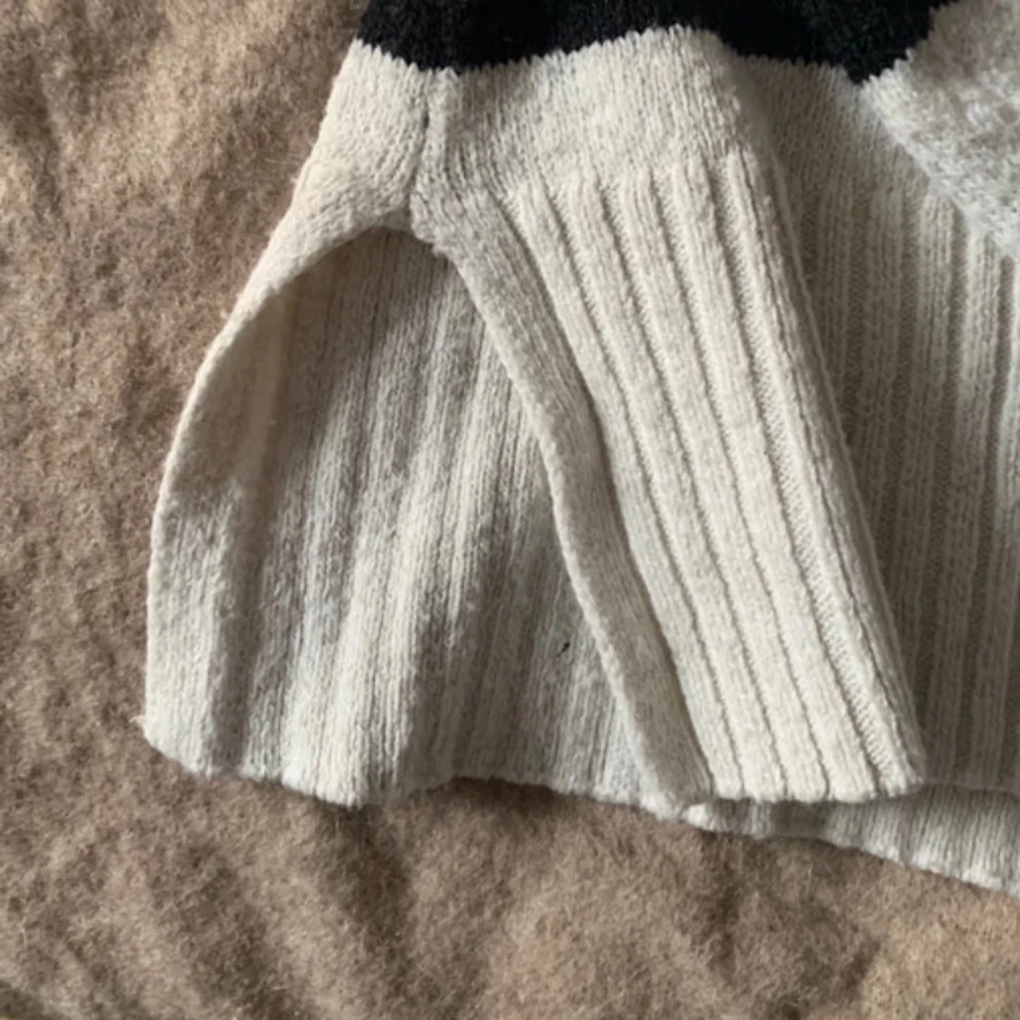Stickad tröja - 90