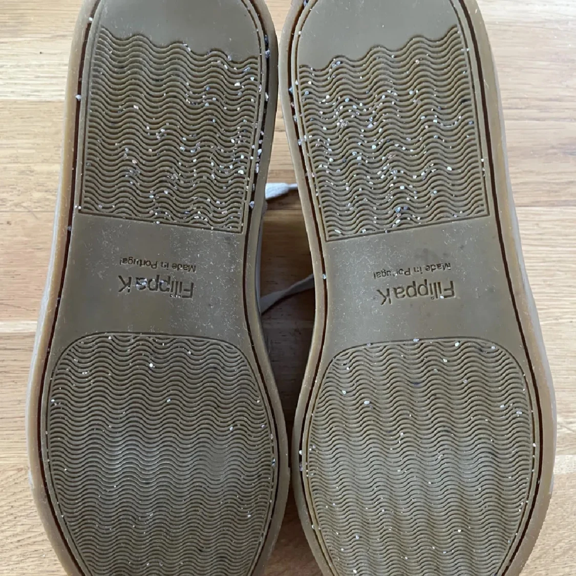 Sneakers från Filippa K i mocka och skinn - 2