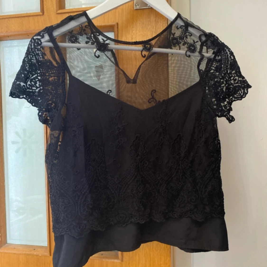 Svart spetsblus från Vero Moda