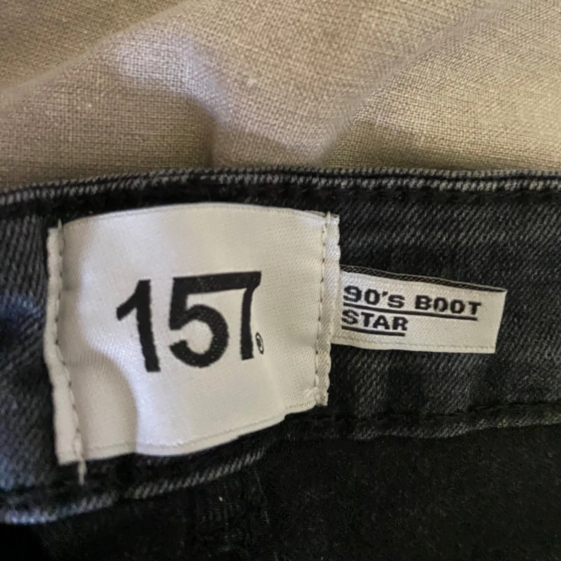 Grå bootcut jeans från 157 - 3