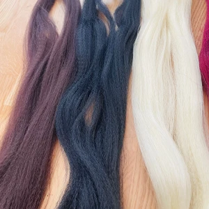 By prisförslag- 1 st hästsvans brun  - Finns även i de andra färgerna