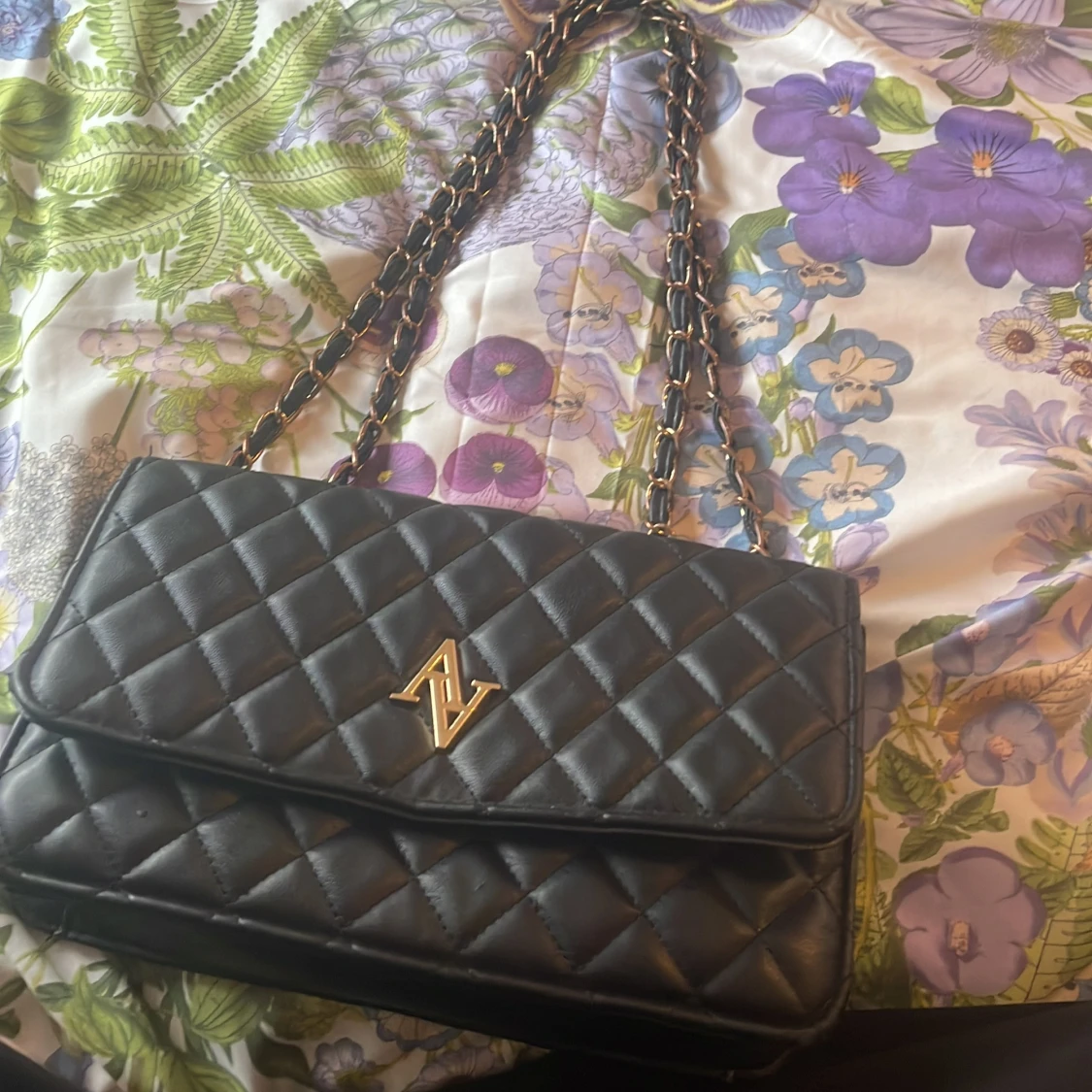 Svart väska ifrån new yorker  - 2