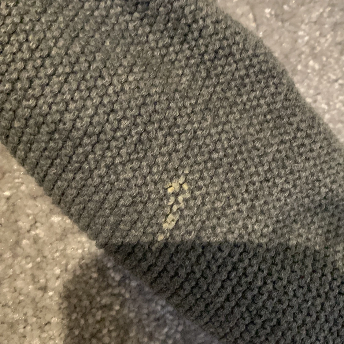 Grå stickad tröja från H&M - 92