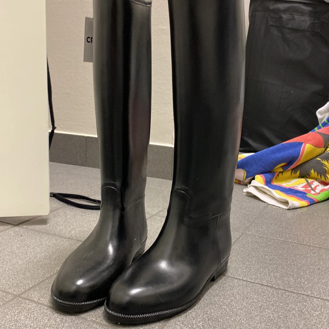 Svarta höga ridstövlar - 92